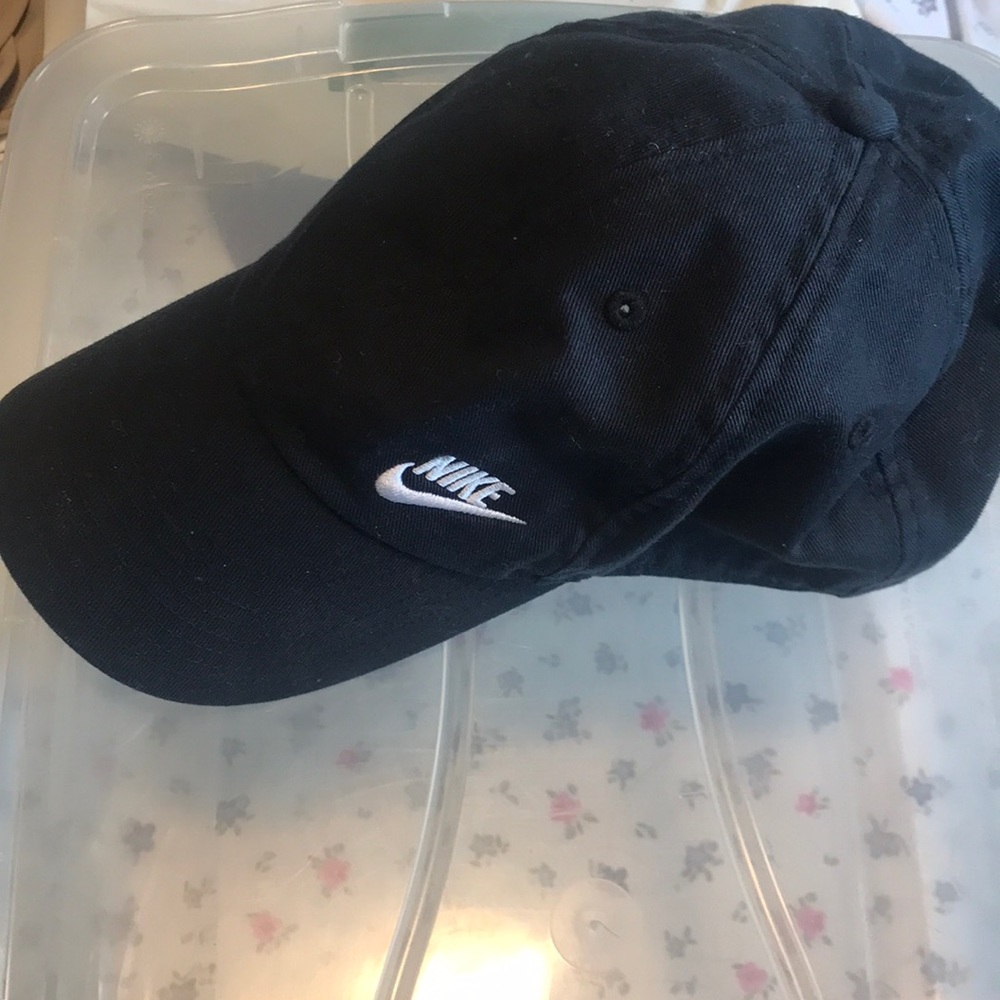 Nike Cap- great condition!